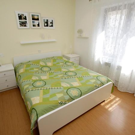 Apartments Besker Makarska Exteriör bild