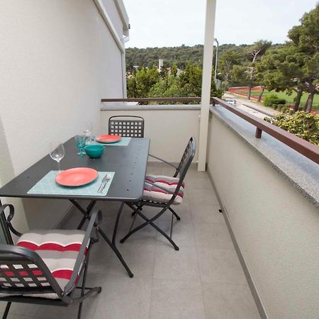 Apartments Besker Makarska Exteriör bild