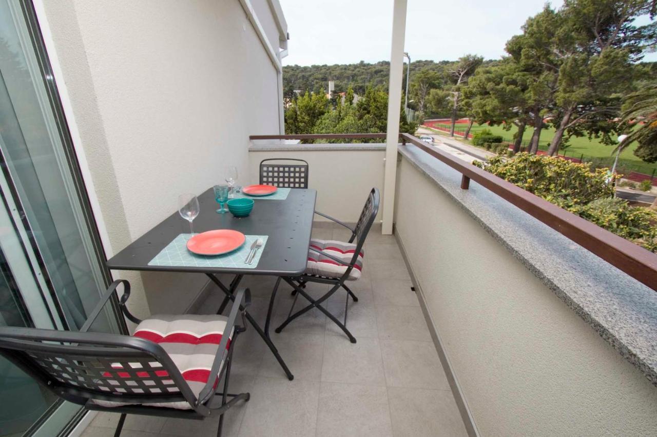 Apartments Besker Makarska Exteriör bild