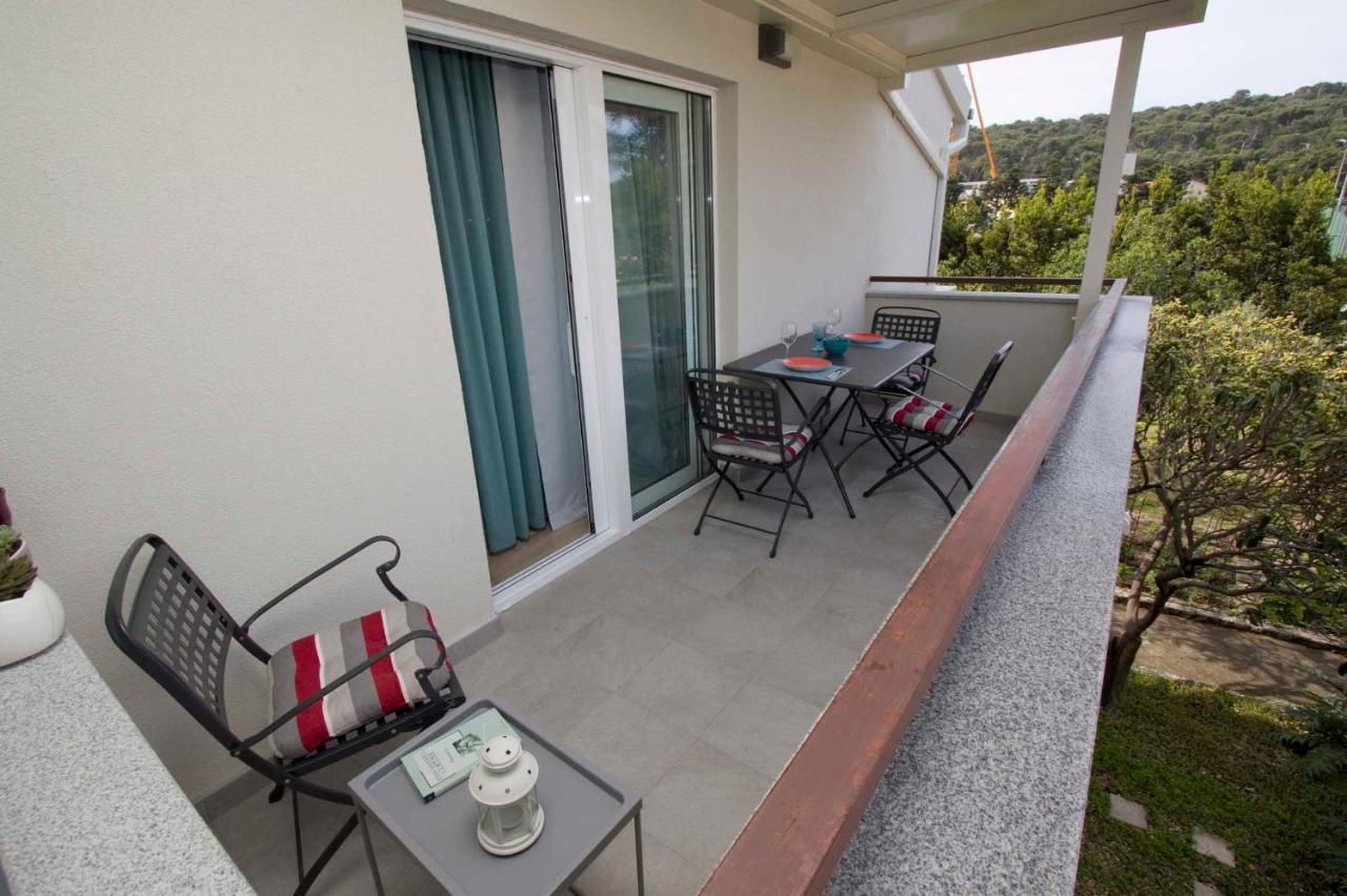 Apartments Besker Makarska Exteriör bild